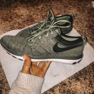 Nike Focus Flyknit Women’s